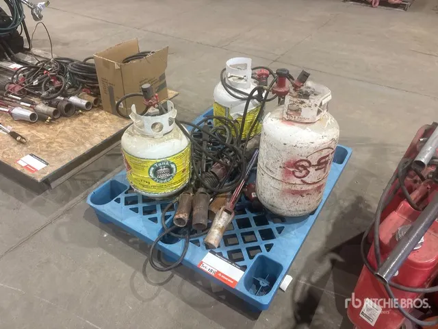 Quantity of (4) Propane Tanks