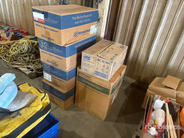 Quantity of Unused Hand Towels Absorbent (Unused)