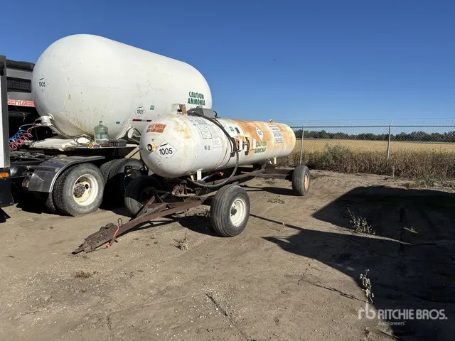 1982 Western Rock Bit 4750 L NH3 Wagon Fertilizer Nurse Tank