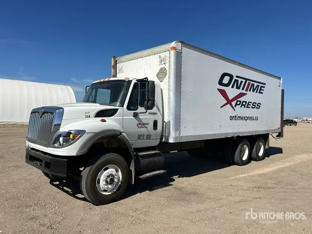 2009 International 7600 6x4 Van Truck