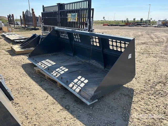 HD112B 112 in General Purpose Skid Steer Bucket