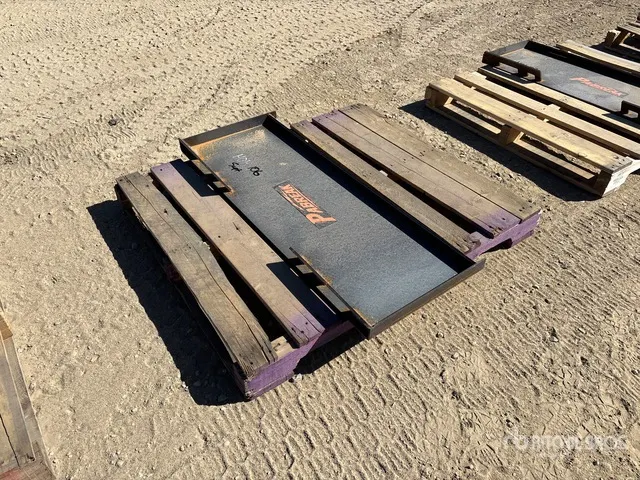 PABREAK UAP28 45 in Skid Steer Attachment Mounting Plate (Unused)