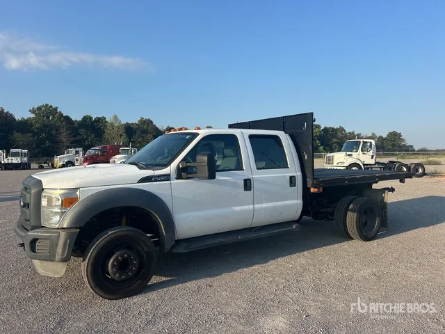 2016 Ford F-450 XL 4x2 Crew Cab Flatbed Dump Truck