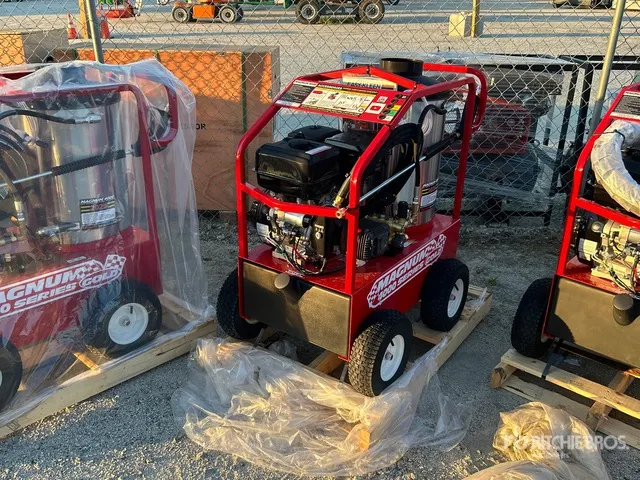 Easy-Kleen Magnum Gold Pressure Washer (Unused)