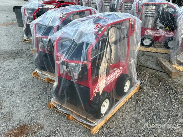 Easy-Kleen Magnum Gold Pressure Washer (Unused)