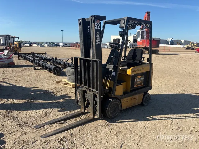 2003 Yale ERC040AFNSE094EE 3200 lb Electric Forklift