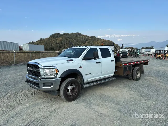 2019 Ram 5500 4x4 Flatbed Truck