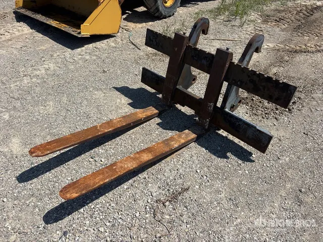 54 in Backhoe Forks