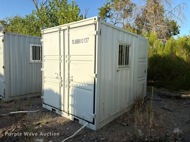 Shipping container