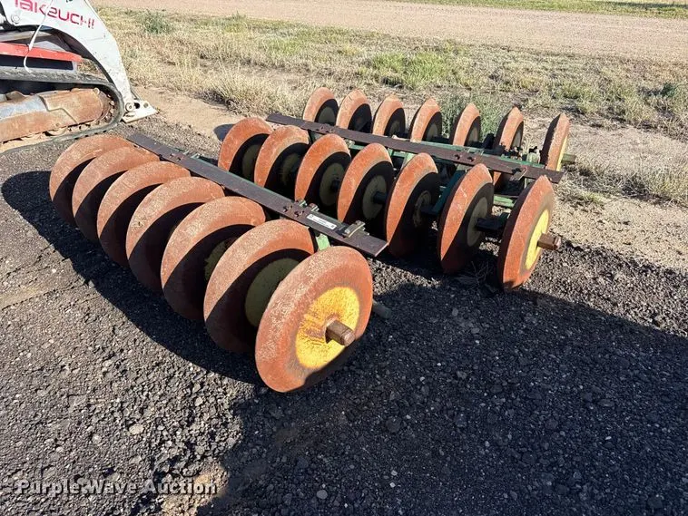 John Deere closing disks