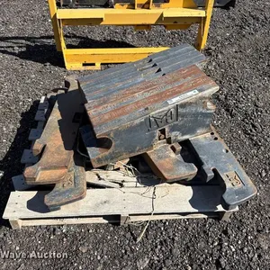 Caterpillar tracked tractor weights