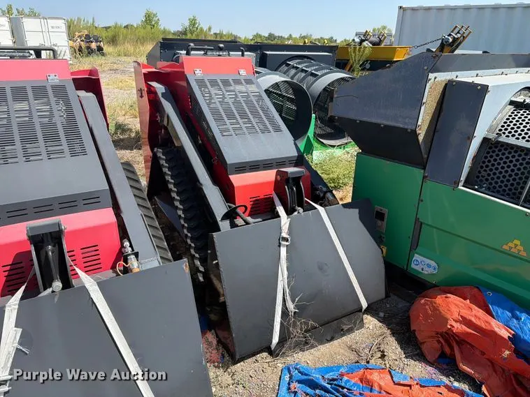 Erie Industries SCL850 compact utility loader