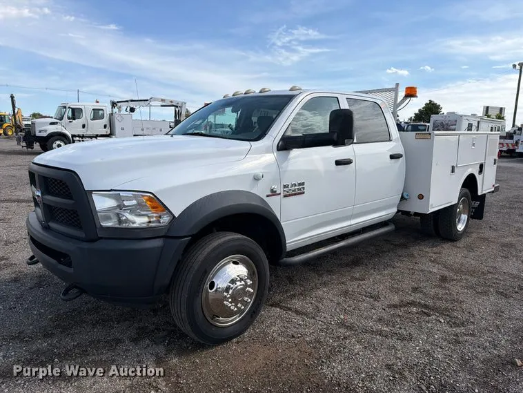 2013 RAM 5500 Heavy Duty Crew Cab utility / service truck