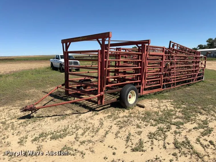 Diamond W Corral portable corral