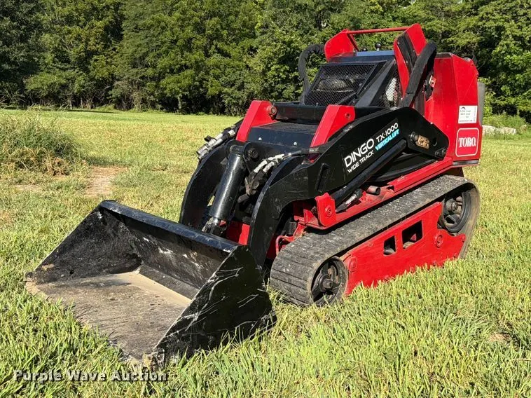 2017 Toro Dingo TX-1000 compact utility loader