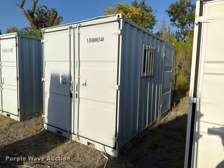 Shipping container