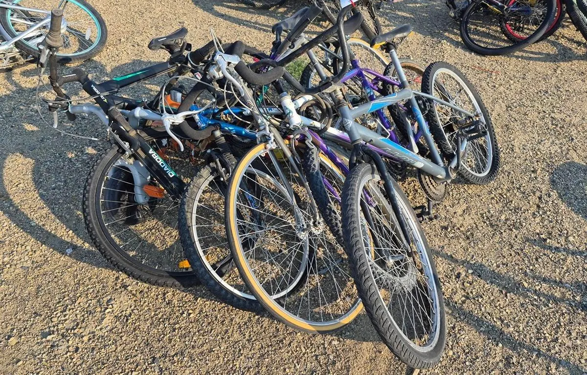 (5) Assorted Bicycles and Kids Tricycle
UNRESERVED