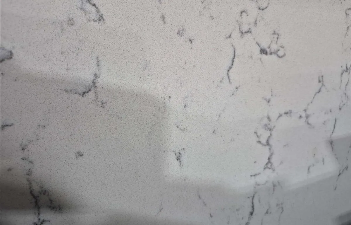 (4) Assorted 1/2 Sized Quartz Slabs
UNRESERVED