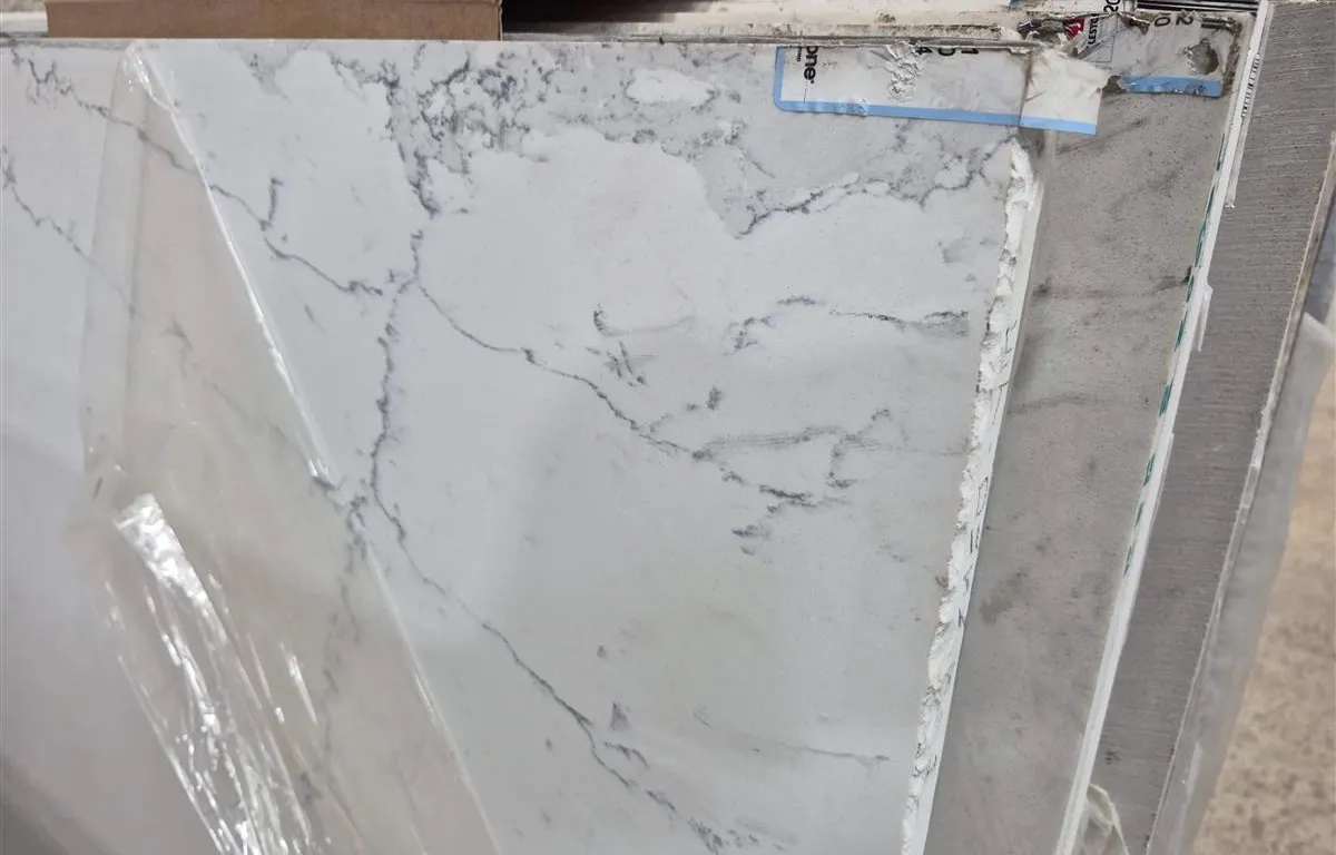 (4) Assorted 1/2 Sized Quartz Slabs
UNRESERVED