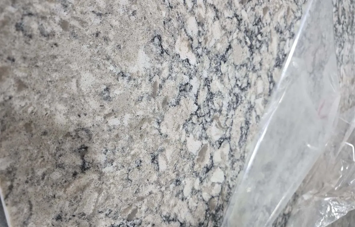 (4) Assorted 1/2 Sized Quartz Slabs
UNRESERVED