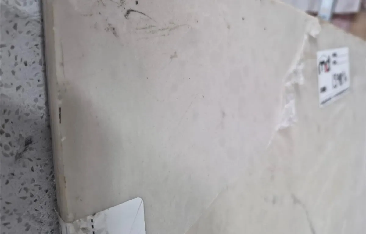 (4) Assorted 1/2 Sized Quartz Slabs
UNRESERVED