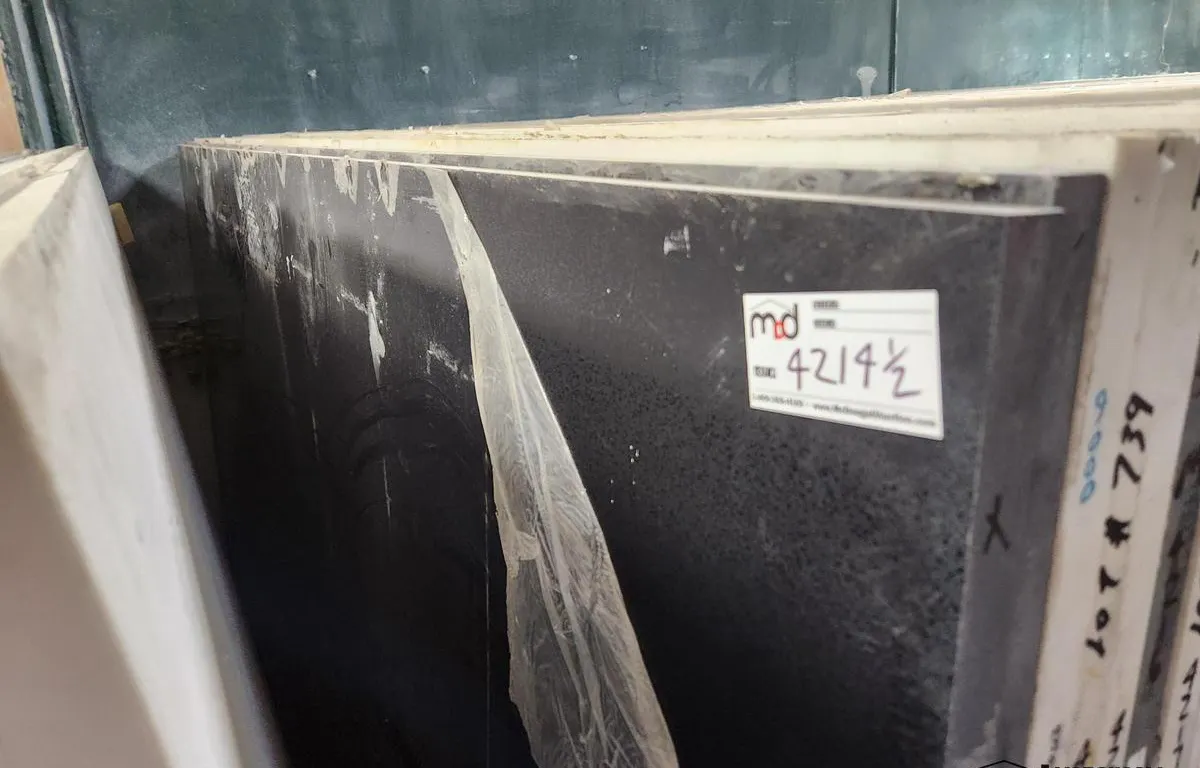 (2) Black Quartz Slabs
UNRESERVED
