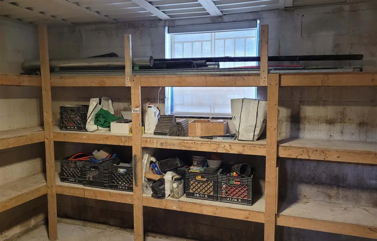 Mixed Construction Supplies and Hardware
UNRESERVED