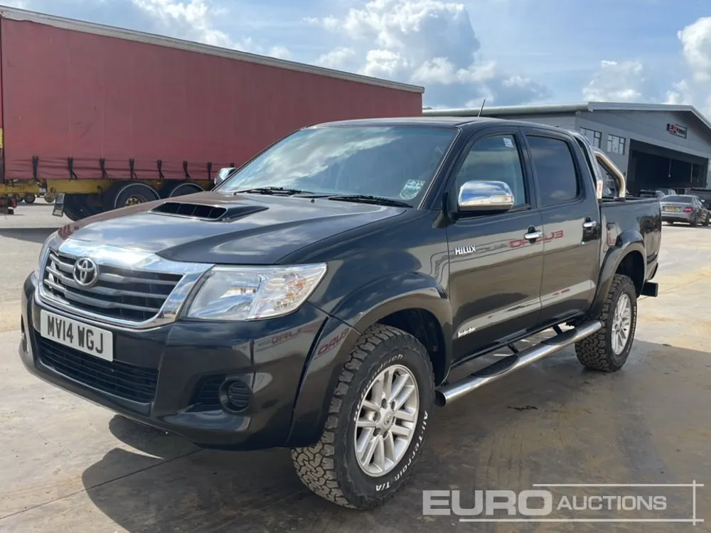 2014 Toyota Hilux Invincible