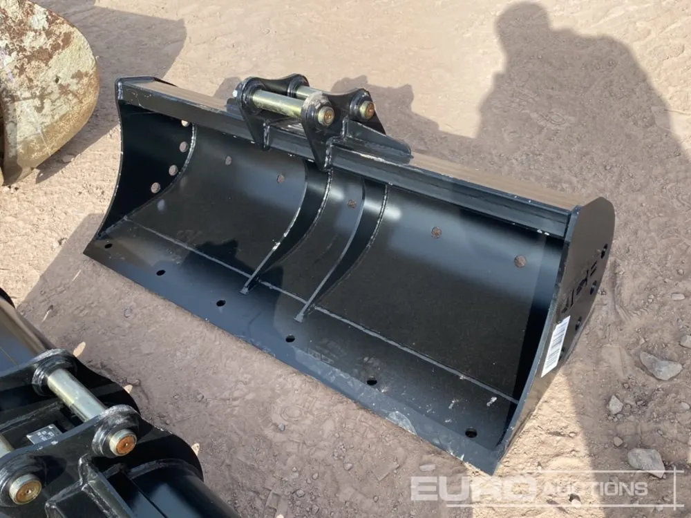 Unused JCB 48" Ditching Bucket 35mm Pin to suit Mini Excavator