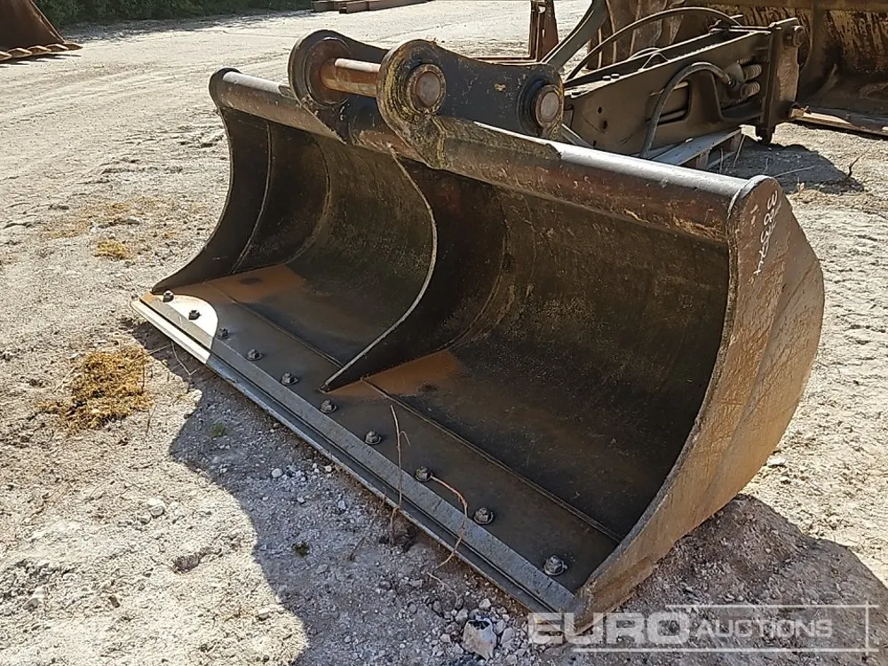 Strickland 84" Ditching Bucket 80mm Pin to suit 20 Ton Excavator