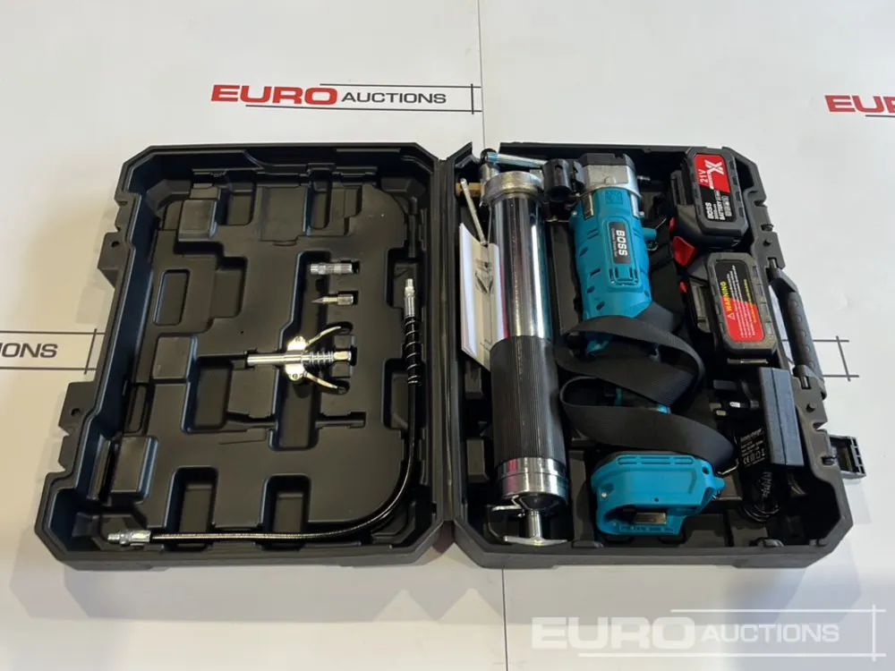 Unused Boss 21 Volt Lithium Battery Cordless Grease Gun, 2 Batteries, Charger, Case, Shoulder Strap, Extension Pieces and Fittings
