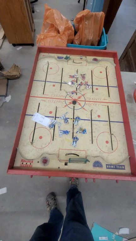 Electric Hockey Tabletop Game, Home Team and Visiting Team Players, Pucks, Vintage
