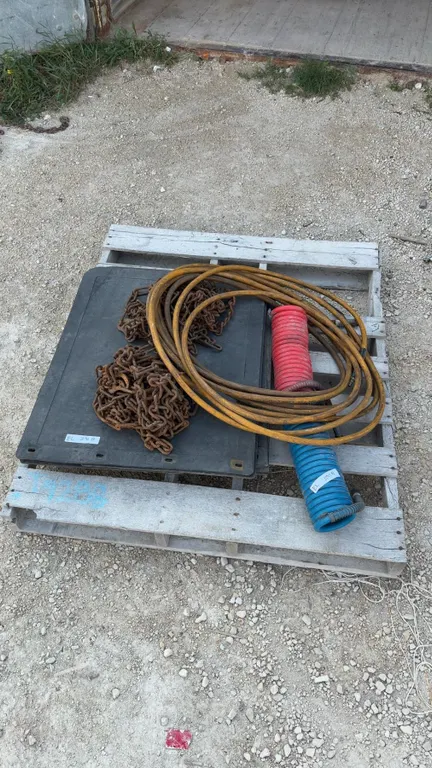 Pallet Lot of 9 Big Truck Mud flaps, 2 22.5” Truck Tire Chains, 300psi Air hose