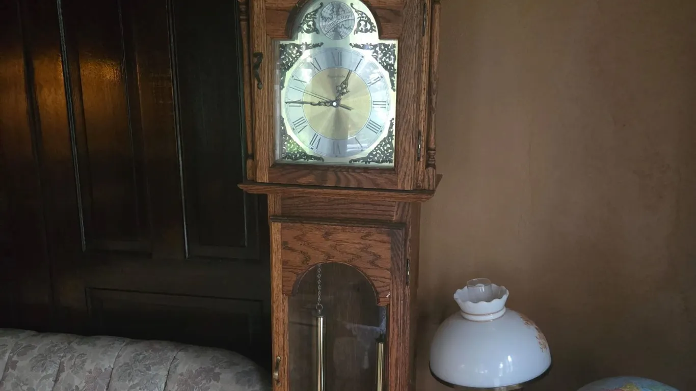 Grandfather Clock-Pickup offsite in Prince Albert, SK