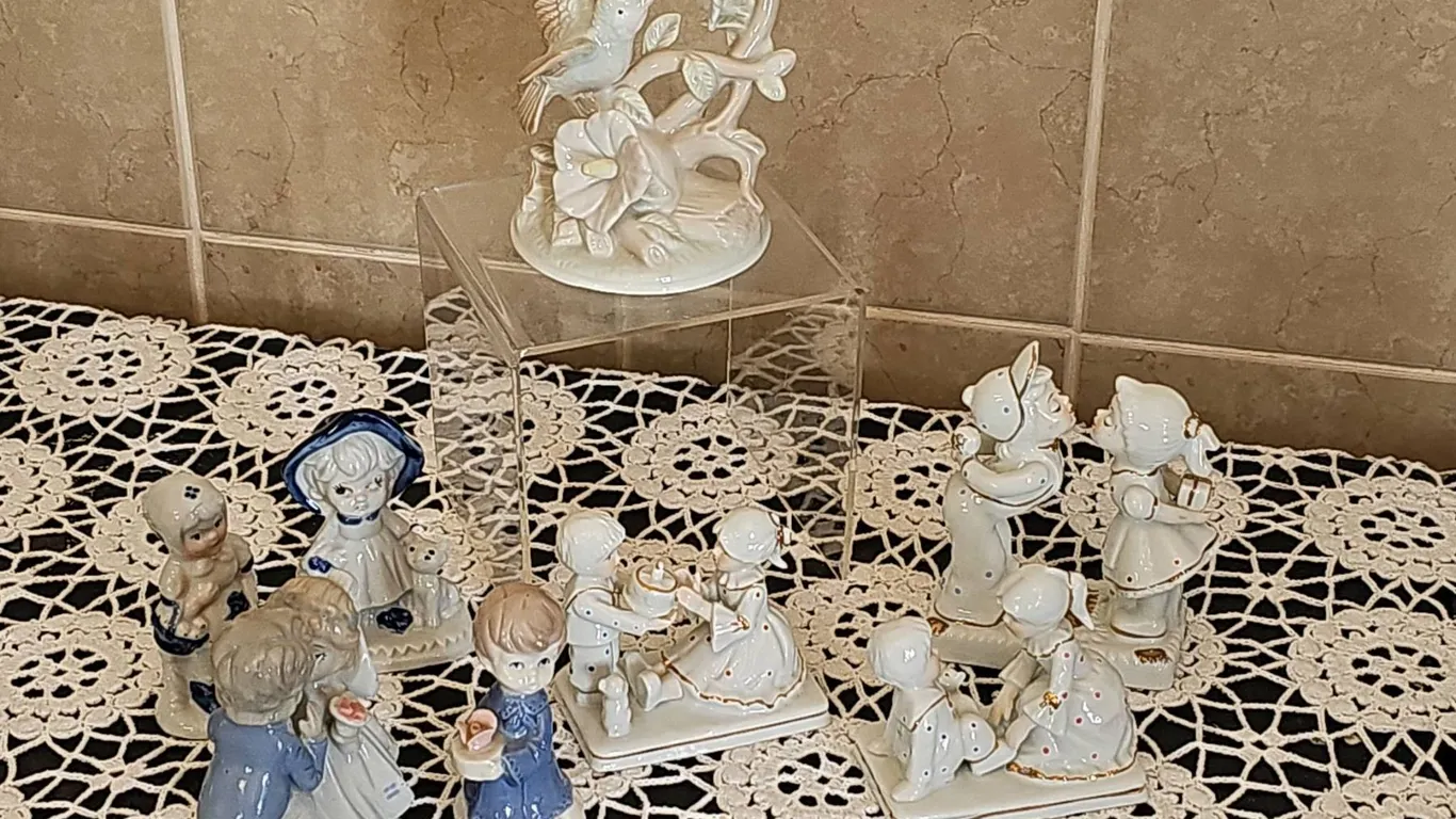 Porcelain Figurine Lot with Hummingbird Sculpture