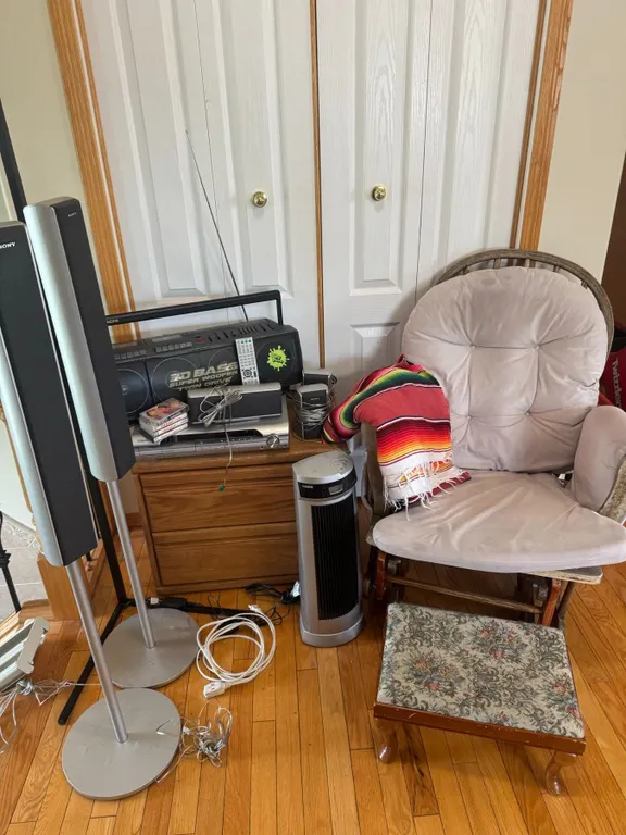 Sony 5-Disc CD Changer, 3D Bass Soundworks Boombox, Chair, and Accessories