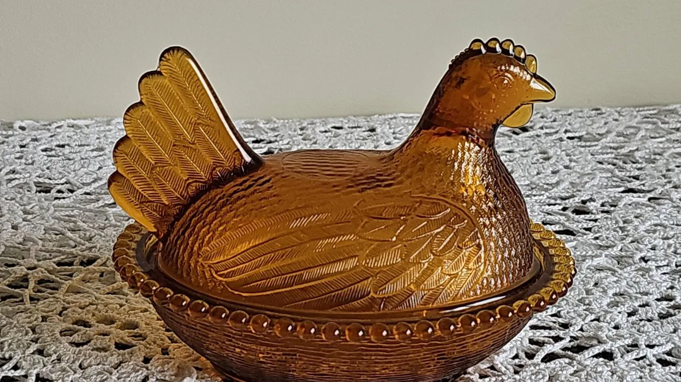 Amber Glass Hen on Nest Covered Dish
