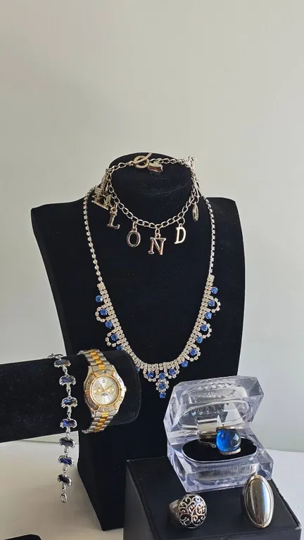 Jewellery Lot: Necklaces, Rings, Bracelet, Wristwatch