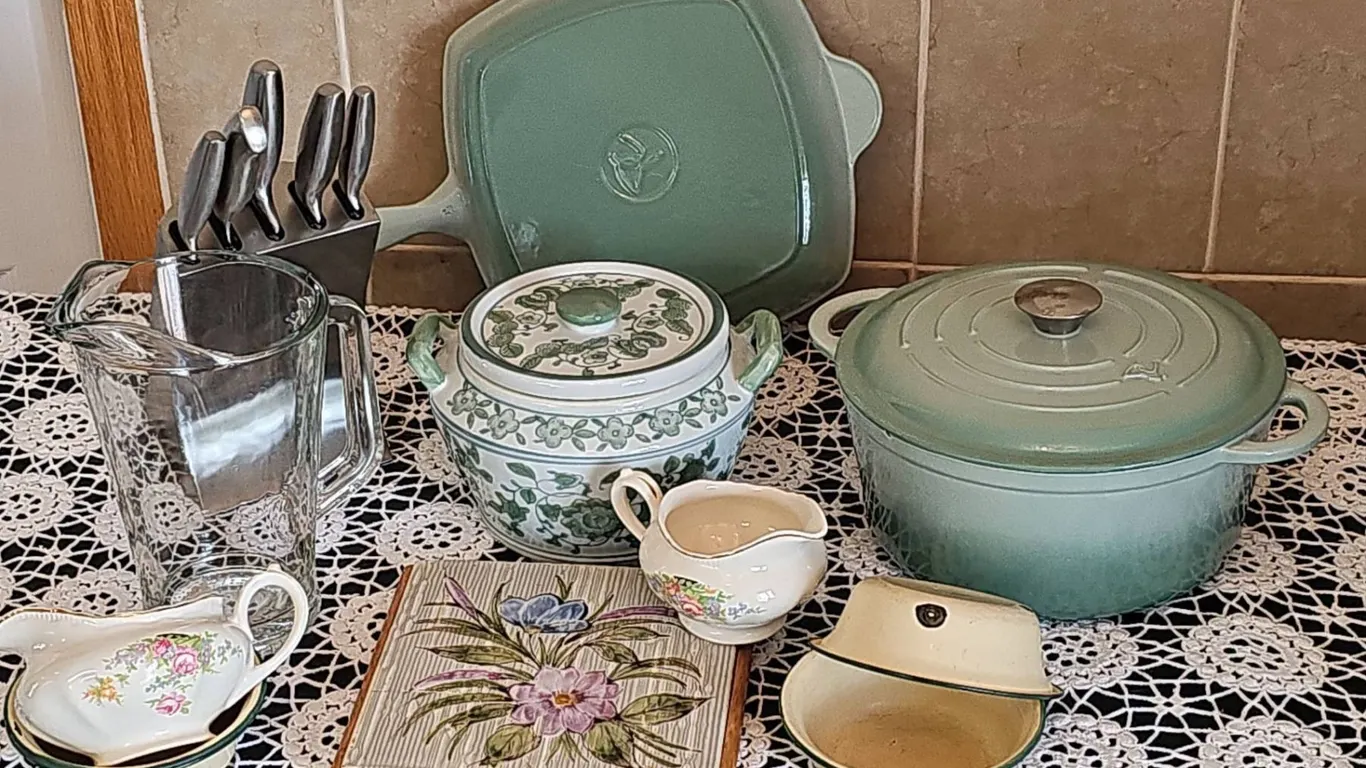 Cookware, Ceramic Dish, Knife Set, Pitcher and More