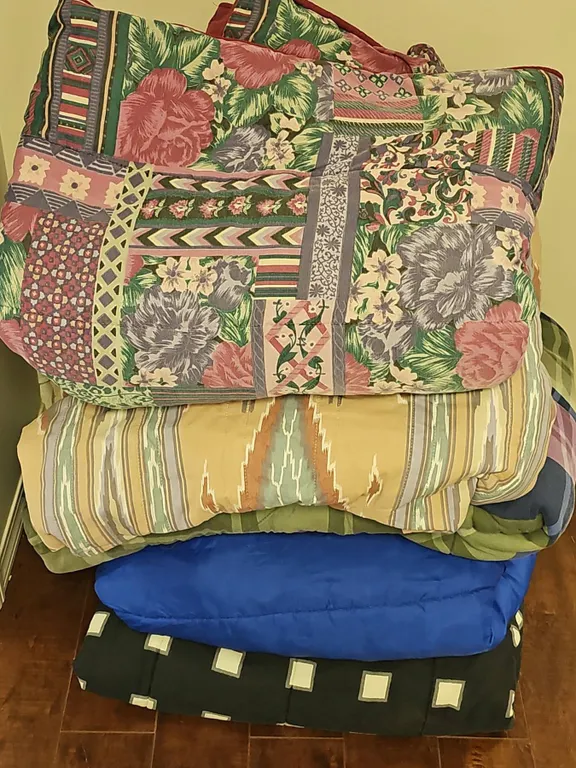 5 Comforters and Quilts