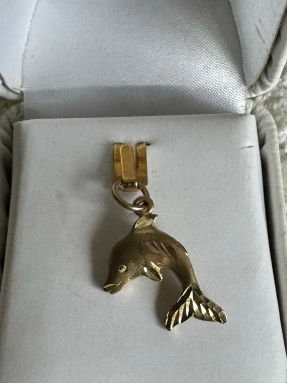 10KT Yellow Gold Dolphin Pendant 1.05gm