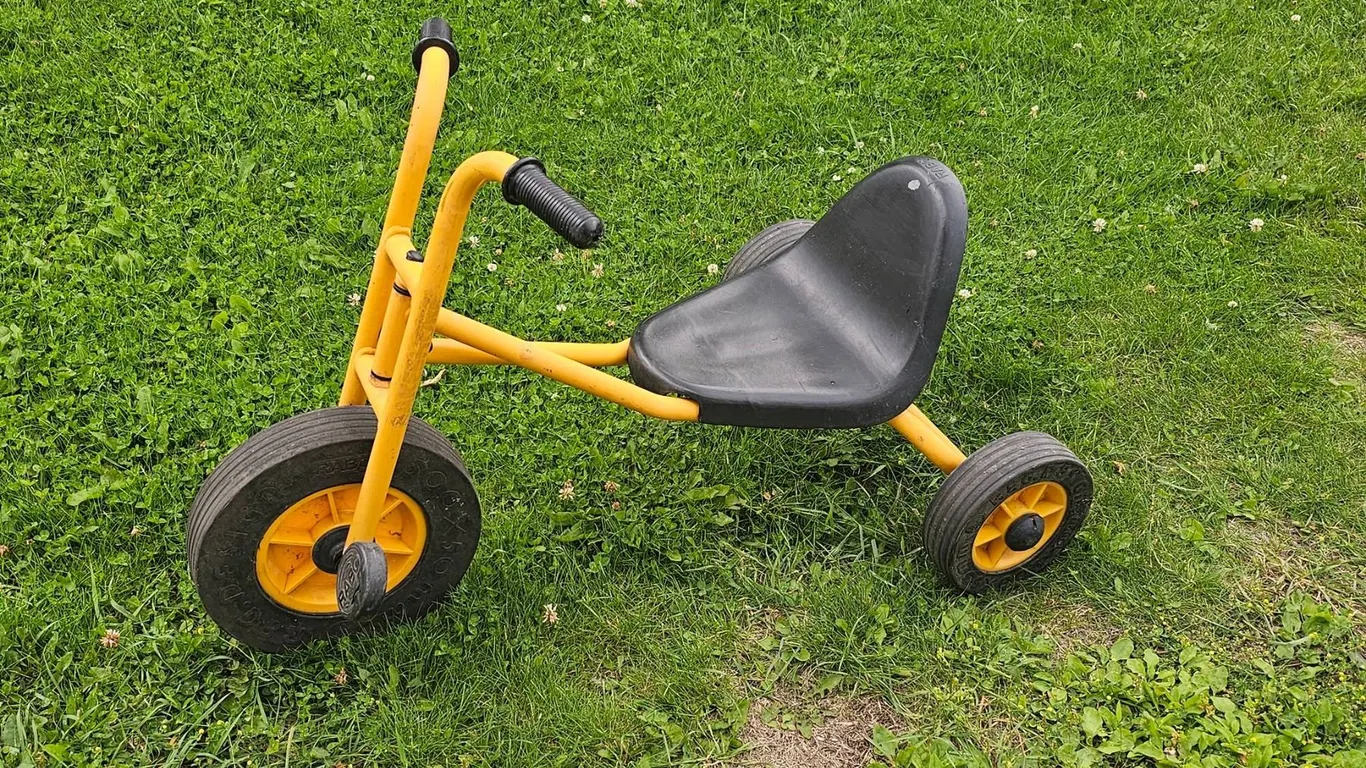 Winther Yellow Tricycle With Black Seat and Pedals