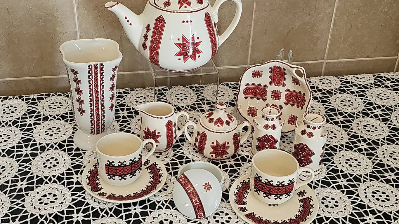 Porcelain Teapot and Tea Set with Red and Black Folk Pattern