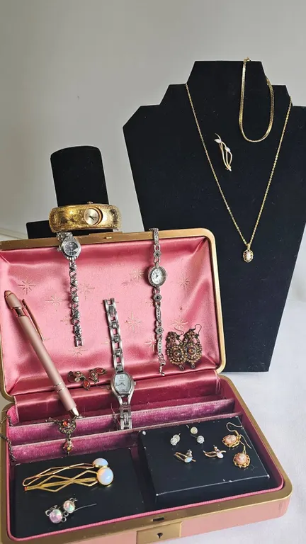 Women's Watches and Jewellery Collection with Case