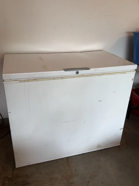 Gibson Heavy Duty Commercial Chest Freezer