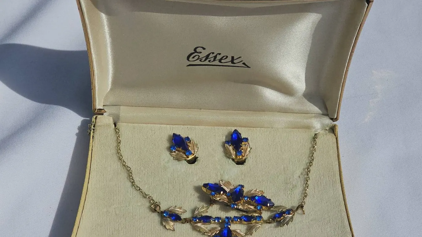 Essex Blue Rhinestone Leaf Jewelry Set in Original Box
