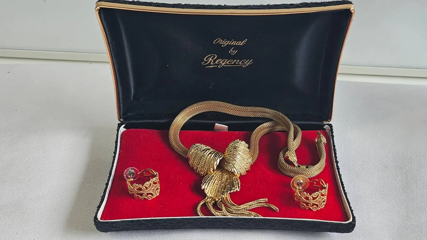 Regency Gold Tone Necklace and Earrings Set in Box