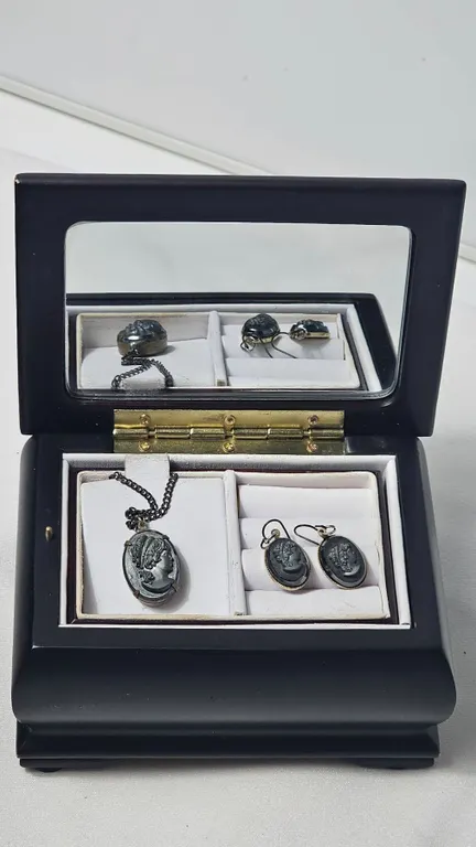 Cameo Necklace and Earring Set in Black Jewelry Box