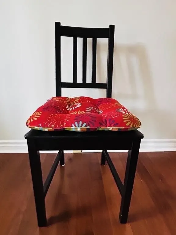 WOODEN SLAT BACK SIDE CHAIR WITH CUSHION