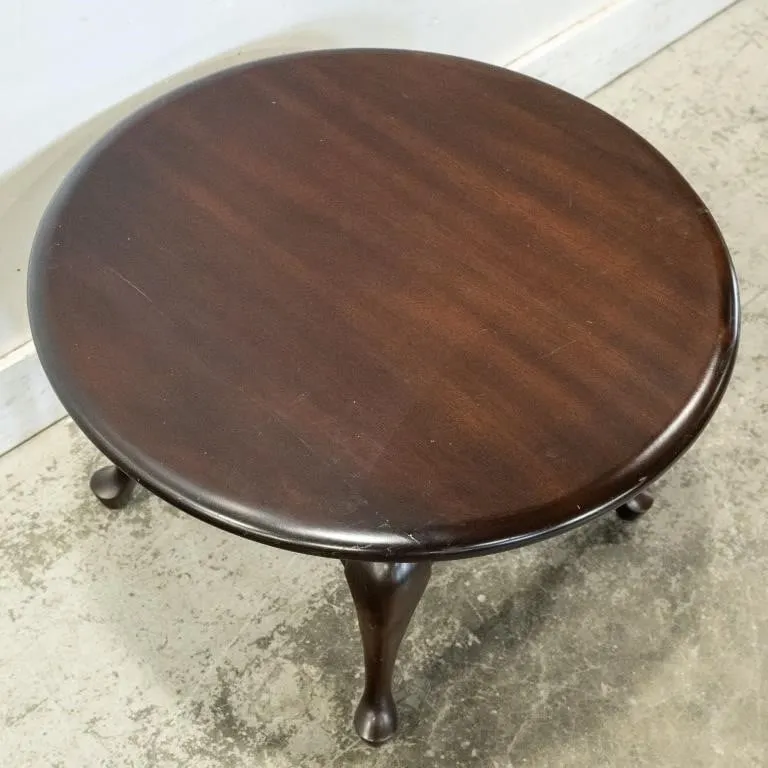 QUEEN ANNE STYLE CABRIOLE MAHOGANY COFFEE TABLE